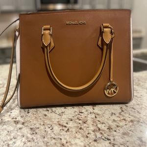 Michael Kors medium size crossbody handbag